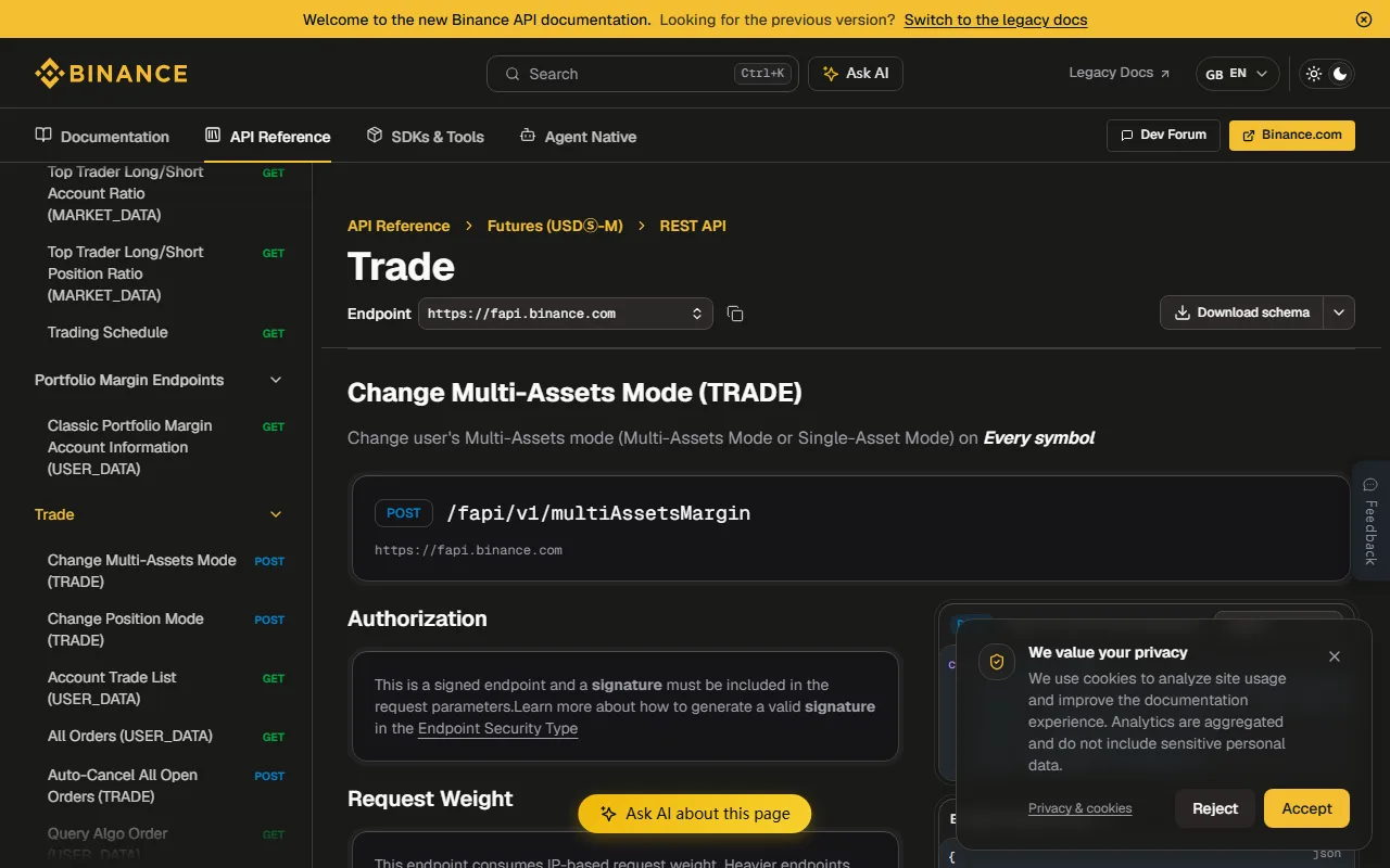 Binance Developer Docs 的 USDⓈ-M Futures Trade 真實頁面,左側可見 Change Position Mode 持倉模式接口項目